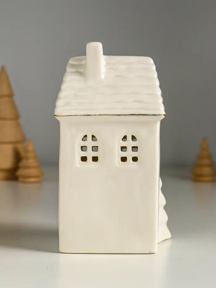 Сувенир керамика свет "Домик с ёлочкой" белый с золотом 7,5х6,5х14 см