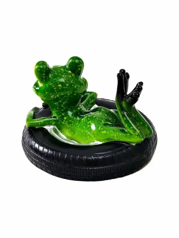 Садовая фигура 14 х 13 х 9,5 см Садовая фигура 14 х 13 х 9,5 см "Лягушка на шине" Водоплавающая