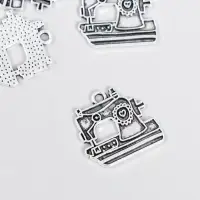 Металлический элемент, декоративная подвеска «Арт Узор. Швейная машинка», серебро, 2×2 см Металлический элемент, декоративная подвеска «Арт Узор. Швейная машинка», серебро, 2×2 см