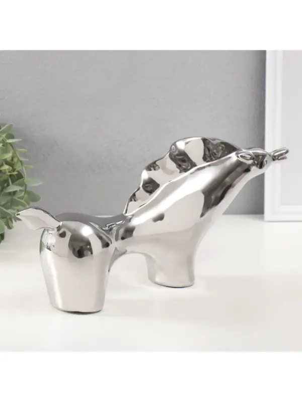 Фигурка керамика &laquo;Целеустремленный конь&raquo;, серебро, 7&times;39.5&times;17 см