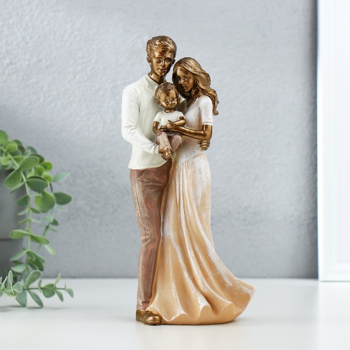 Сувенир полистоун  Сувенир полистоун "Родители с малышом" бронза, пастельные оттенки 10,5х9х23,5 см