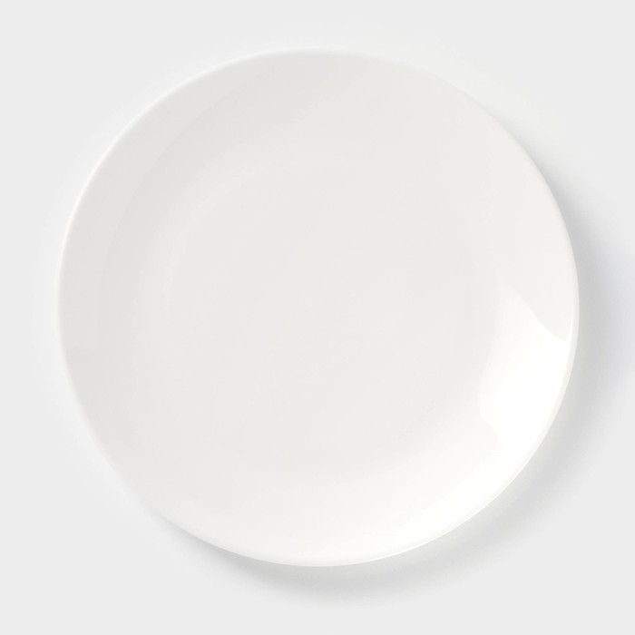 Тарелка фарфоровая пирожковая с утолщённым краем Wilmax Olivia Pro, d=18 см, цвет белый Тарелка фарфоровая пирожковая с утолщённым краем Wilmax Olivia Pro, d=18 см, цвет белый