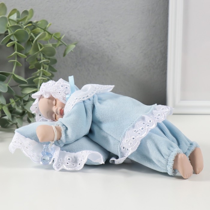 Кукла музыкальная механическая Кукла музыкальная механическая "Малыш спящий на подушке" голубой, двигается 13,5х19,5х8 см 104624