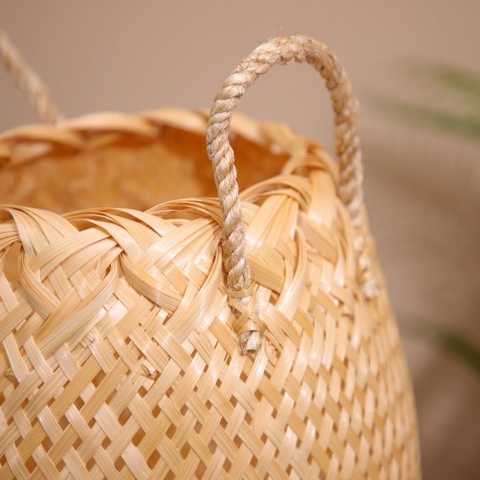 Корзина плетёная, из бамбука 27х27х25 см Корзина плетёная, из бамбука 27х27х25 см