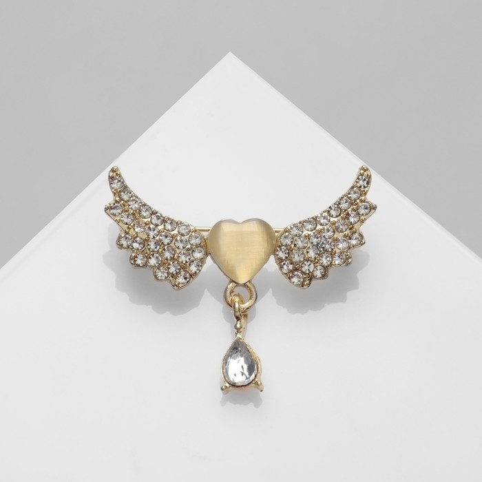 Брошь «Сердце» крылатое, цвет белый в золоте Брошь «Сердце» крылатое, цвет белый в золоте