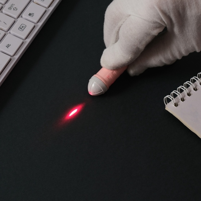 Указка лазерная пластик Указка лазерная пластик "Нежно-розовая" LR44х3 шт 1,6х1,6х6,5 см