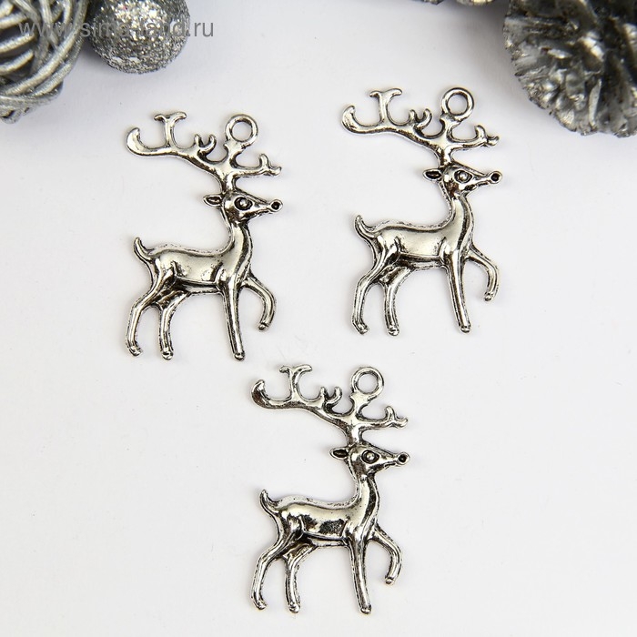 Декор для творчества металл Декор для творчества металл "Олень - серебряное копытце" серебро 2,3х3,7 см
