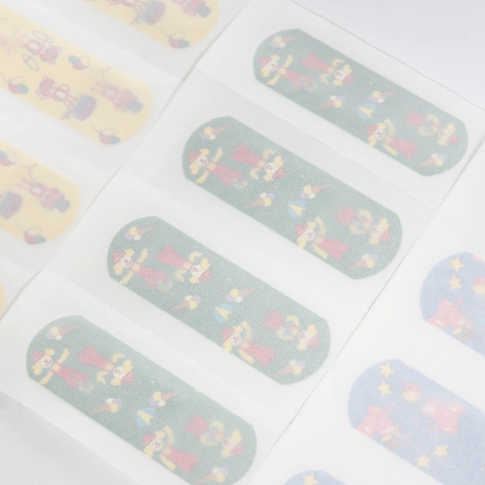 Лейкопластырь Master Uni Kids на полимерной основе с рисунками 20 шт Лейкопластырь Master Uni Kids на полимерной основе с рисунками 20 шт