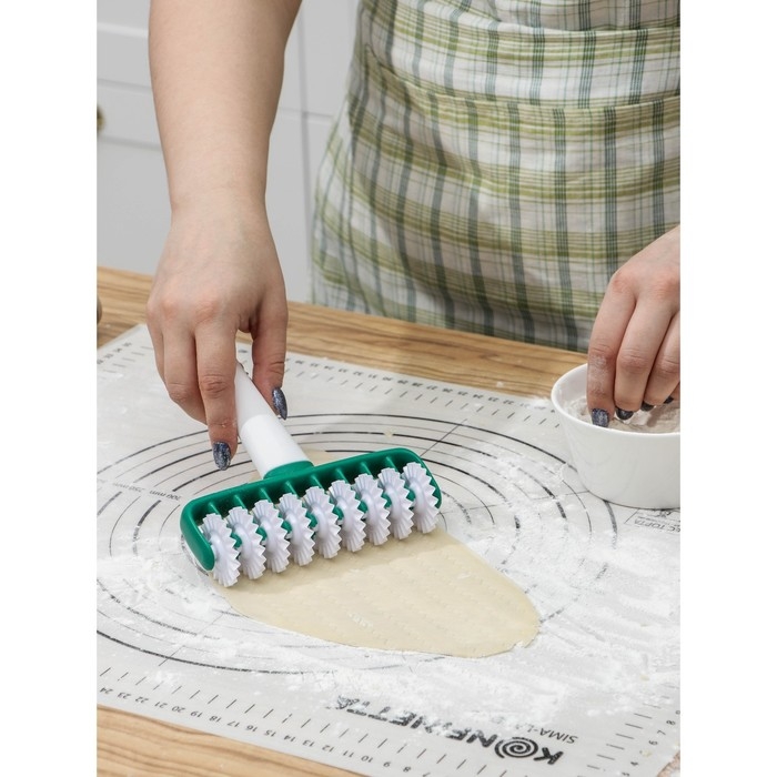 Валик для нарезки теста KONFINETTA «Сладость», фактурный, 14×17×4 см, цвет белый Валик для нарезки теста KONFINETTA «Сладость», фактурный, 14×17×4 см, цвет белый