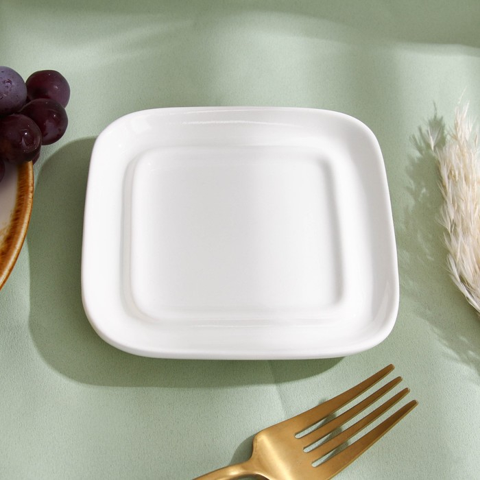 Маслёнка «Майская», на 1/2 пачки, 11,9×11,9×8,1 см, 1 сорт, авт. Алдошина Л.В. Маслёнка «Майская», на 1/2 пачки, 11,9×11,9×8,1 см, 1 сорт, авт. Алдошина Л.В.