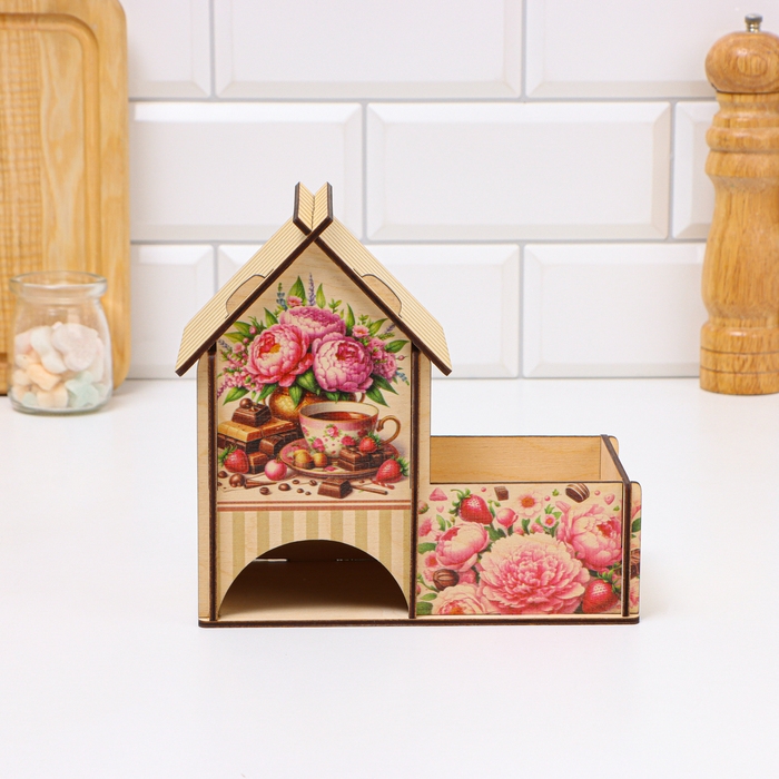 Чайный домик с конфетницей Чайный домик с конфетницей "Пионы", 18 х 10 х 16,5см