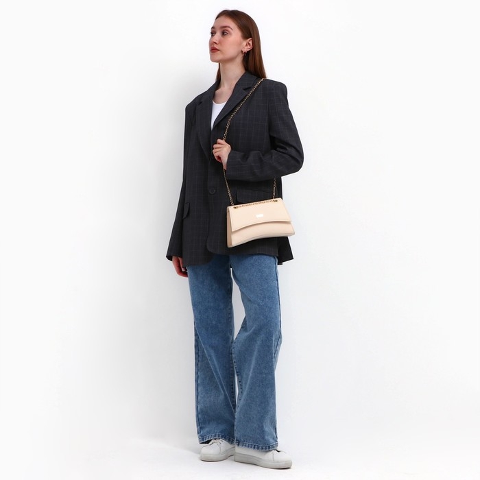 Сумка женская из искусственной кожи с клапаном, 26х16х9 см, бежевый цвет Сумка женская из искусственной кожи с клапаном, 26х16х9 см, бежевый цвет