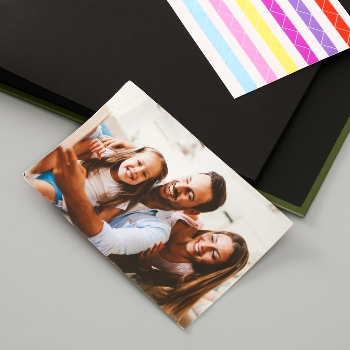 Фотоальбом 25 листов (уголки+кольца) Фотоальбом 25 листов (уголки+кольца) "Граната" тиснение 19х27х3 см