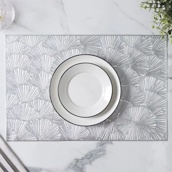 Салфетки сервировочные на стол Доляна &laquo;Веер&raquo;, 4 шт., 30&times;45 см, серебряные