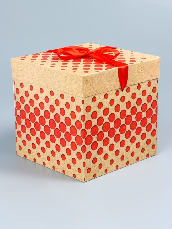 Коробка подарочная самосборная «Горошек» крафт 15×15×15 см Коробка подарочная самосборная «Горошек» крафт 15×15×15 см