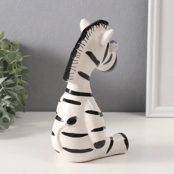 Копилка для денег &laquo;Зебра-пучеглазка&raquo;, керамика, 8.8&times;10.7&times;18.8 см