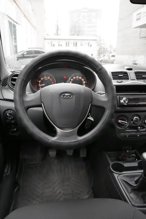 Оплетка на руль (нат. кожа) AVS GL-165L-B (размер L, черный) - Серия "Classic"