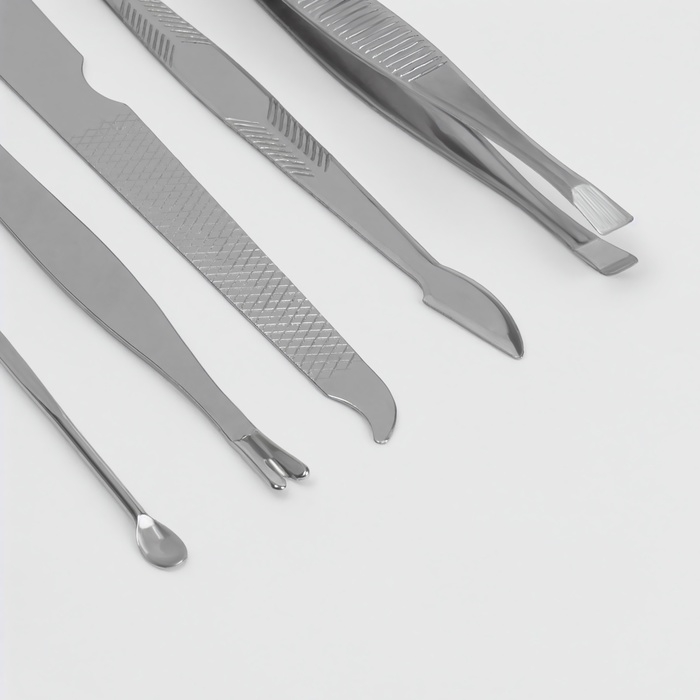 Набор маникюрный, 8 предметов, в футляре, цвет МИКС Набор маникюрный, 8 предметов, в футляре, цвет МИКС