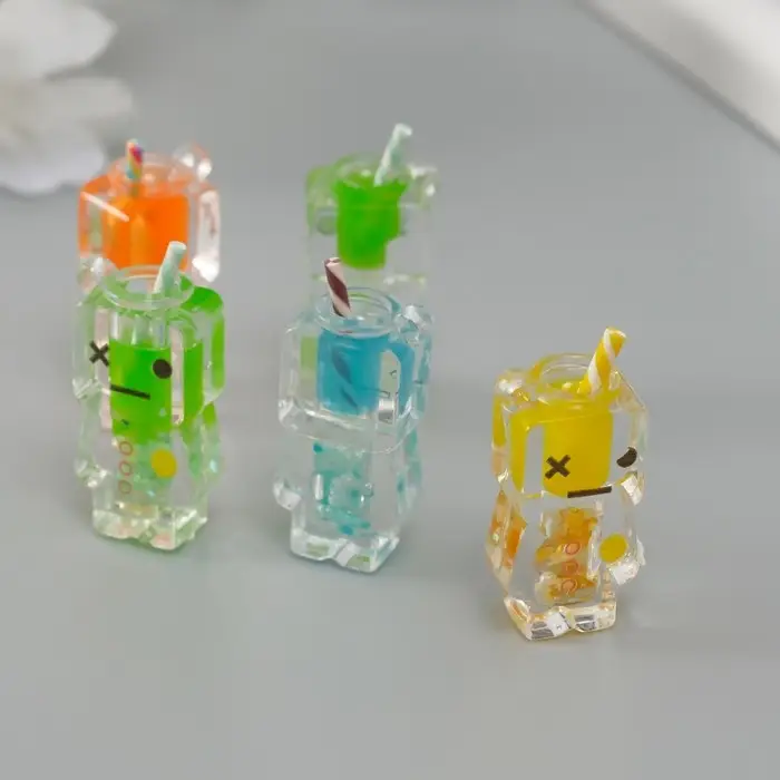 Подвеска для творчества акрил "Коктейль. Двуликий" светится в темноте МИКС 3х1,1х1,9 см