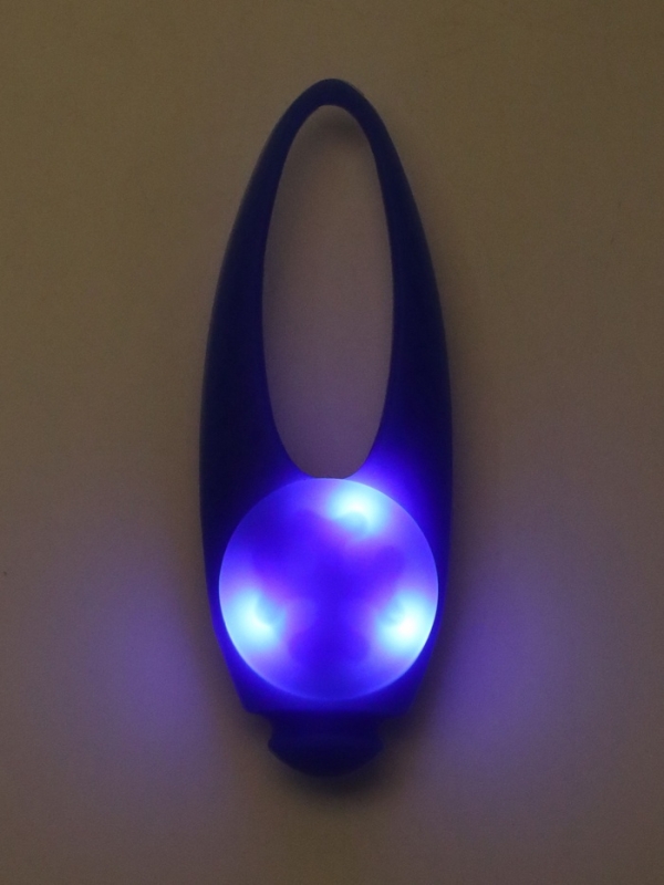 Световой маячок на ошейник/поводок с 3 режимами свечения  Световой маячок на ошейник/поводок с 3 режимами свечения "Лапка", 3,2 см, силикон, синий