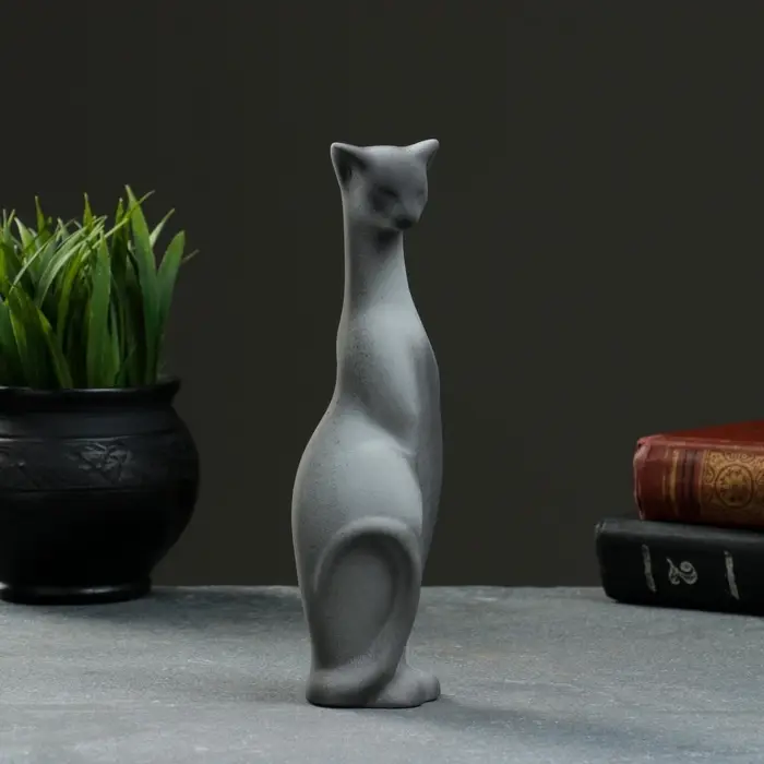 Фигурка керамика &laquo;Кошка Багира наклоненная&raquo;, серо-чёрный, 4&times;5&times;20 см