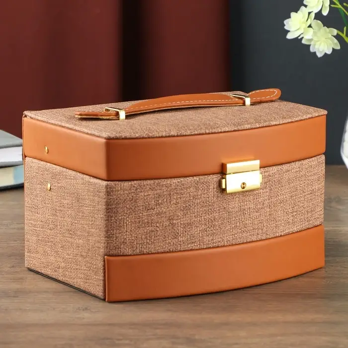 Шкатулка для украшений с замком &laquo;Сундучок. Шоколад&raquo;, искусственная кожа комбинированная, 13&times;15&times;21.5 см