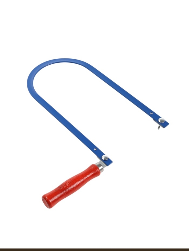 Лобзик ручной ТУНДРА, деревянная рукоятка, пилки 130 мм, высота 260 мм Лобзик ручной ТУНДРА, деревянная рукоятка, пилки 130 мм, высота 260 мм