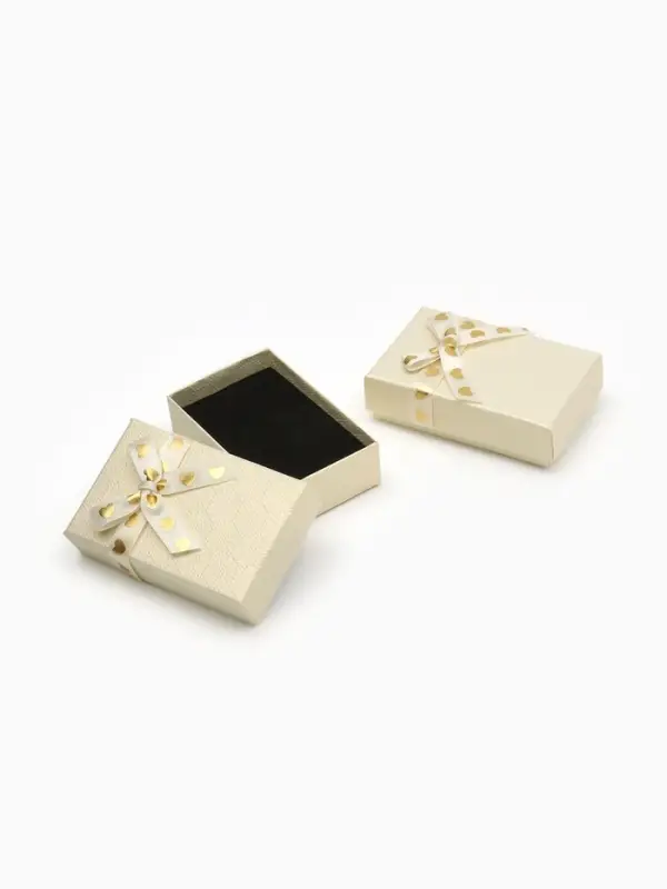 Коробочка подарочная под набор «Влюбленность», 5×8 (размер полезной части 4.7×7.7 см), бежевая, вставка чёрная Коробочка подарочная под набор «Влюбленность», 5×8 (размер полезной части 4.7×7.7 см), бежевая, вставка чёрная