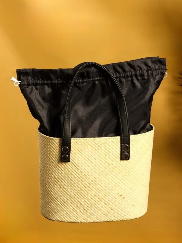 Сумка плетёная из пандана, 26×15×38 см, бежево-чёрная