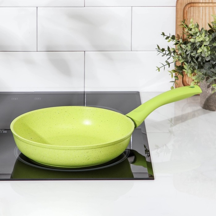 Сковорода Trendy style, d=22 см, пластиковая ручка, антипригарное покрытие, цвет зелёный Сковорода Trendy style, d=22 см, пластиковая ручка, антипригарное покрытие, цвет зелёный