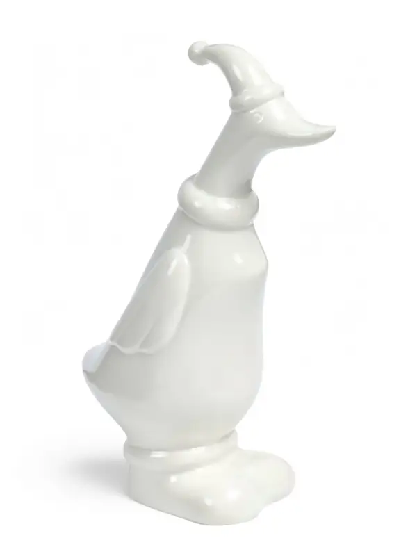 Фигурка декоративная &laquo;Гусь в шарфике и колпаке&raquo;, керамика, 10.3&times;5.4&times;16 см, белая