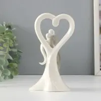 Фигурка керамика &laquo;Абстракция. Влюблённые, объятия у большого сердца&raquo;, 8.5&times;7.4&times;16 см