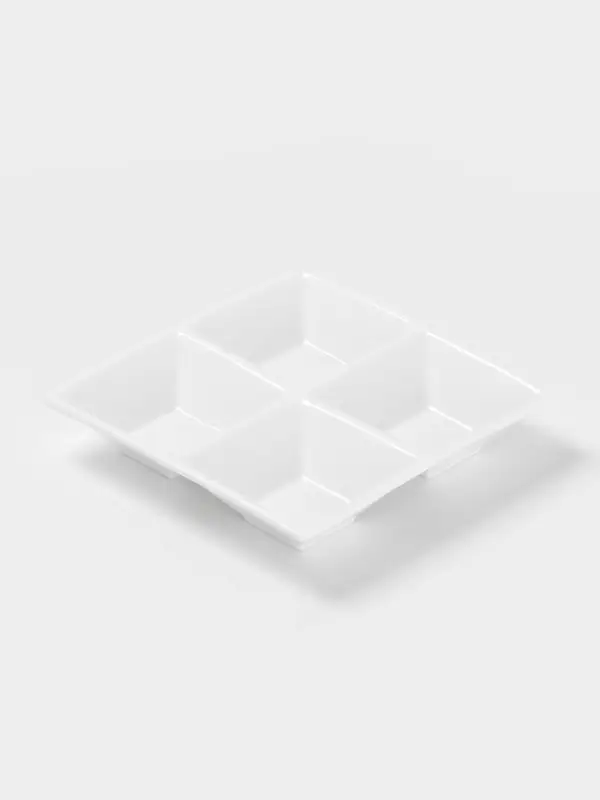 Менажница 4 ячейки Wilmax, 15&times;15 см, фарфор, белая