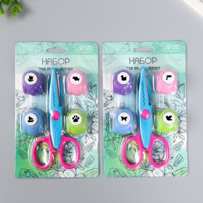 Набор для скрапбукинга Набор для скрапбукинга "Средняя волна" ножницы фигурные 13,5см+4 дырокола d=1,2см 11,2х18 см 94115