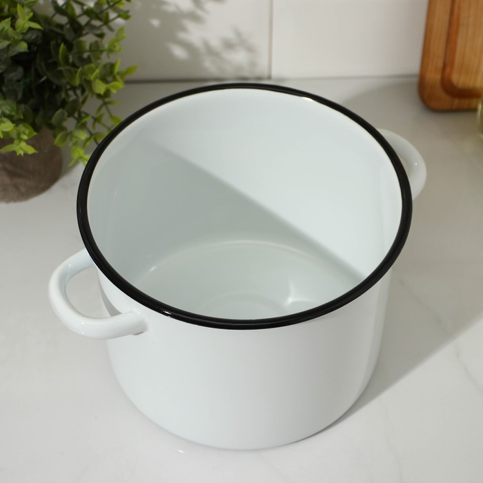 Кастрюля цилиндрическая эмалированная, 3,5 л, цвет белый Кастрюля цилиндрическая эмалированная, 3,5 л, цвет белый