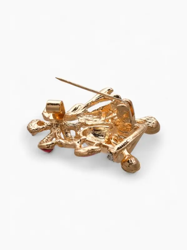 Брошь &laquo;Колокольчик с лентой&raquo;, красная в золоте