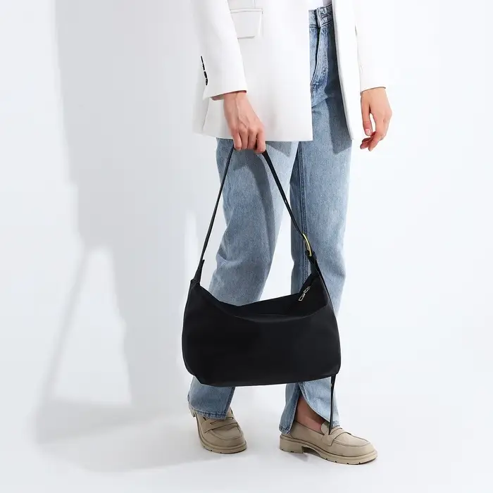 Сумка женская багет на молнии, 32&times;14&times;22 см, чёрная