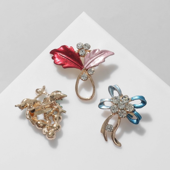 Брошь «Цветочные букетики», форма МИКС, цвет МИКС в золоте (неделимая фасовка 12 шт., цена за шт.) Брошь «Цветочные букетики», форма МИКС, цвет МИКС в золоте (неделимая фасовка 12 шт., цена за шт.)