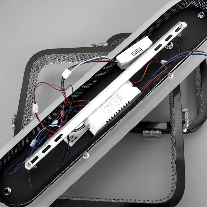 Люстра с ПДУ Люстра с ПДУ "Круз" 2хLED 88Вт 3000-6000К RGB черный золотой 63х45х16см