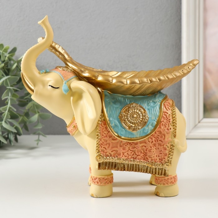 Сувенир полистоун Сувенир полистоун "Бежевый слон с золотым листом на спине" 19,3х11х19 см