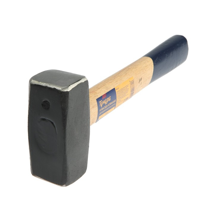 Кувалда кованая ТУНДРА, деревянная рукоятка, 2 кг Кувалда кованая ТУНДРА, деревянная рукоятка, 2 кг