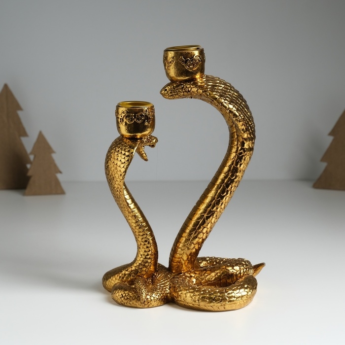 Подсвечник полистоун на 2 свечи Подсвечник полистоун на 2 свечи "Две королевские кобры" золото 14,5х10,5х21,2 см