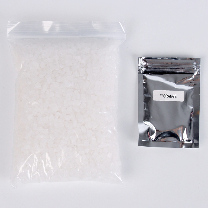 Свеча своими руками. Создание свечей с формовыми элементами, набор для творчества Свеча своими руками. Создание свечей с формовыми элементами, набор для творчества