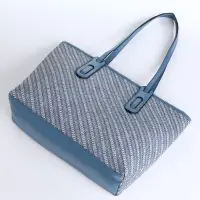 Сумка женская тоут на молнии, 30&times;11&times;25 см, голубая