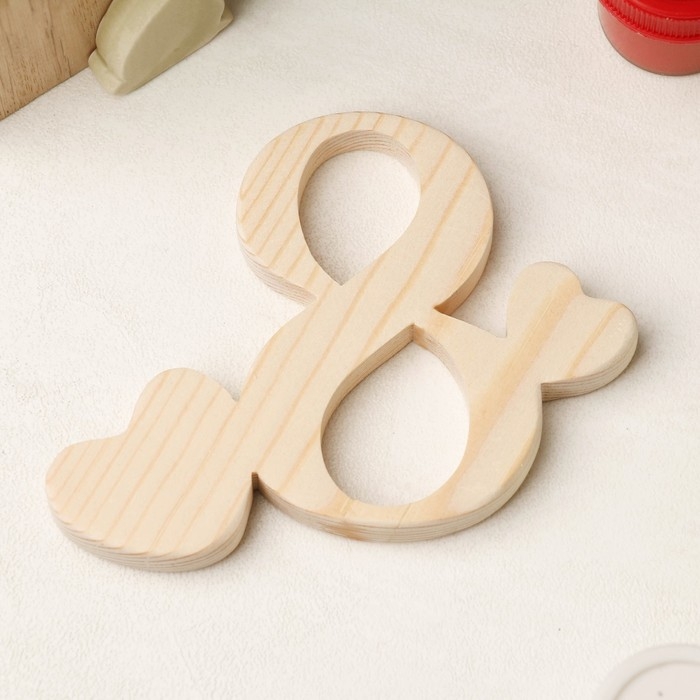 Заготовка для творчества Заготовка для творчества "Восьмерка с сердечками", 11,6 х 8,5 х 1,2 см, сосна