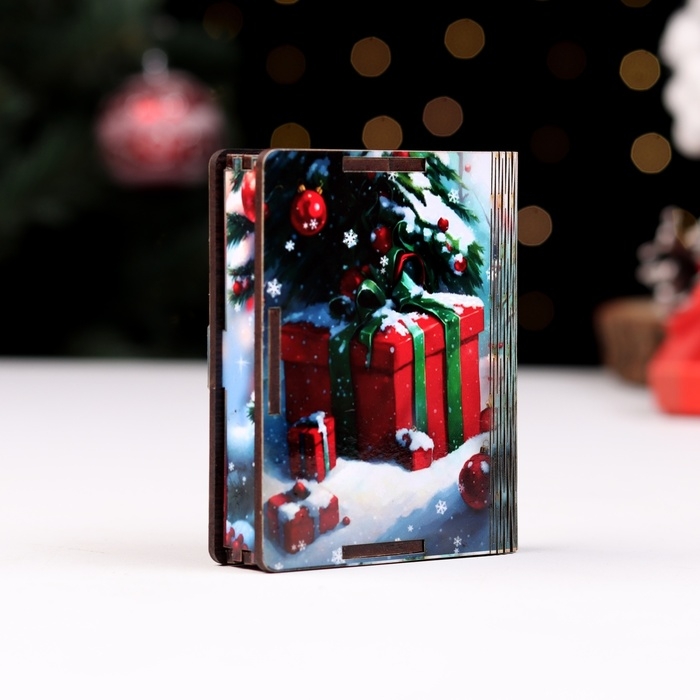 Деревянный конверт для денег № 1  Деревянный конверт для денег № 1 "Снегирь на елке", 9,8х8,5х2 см