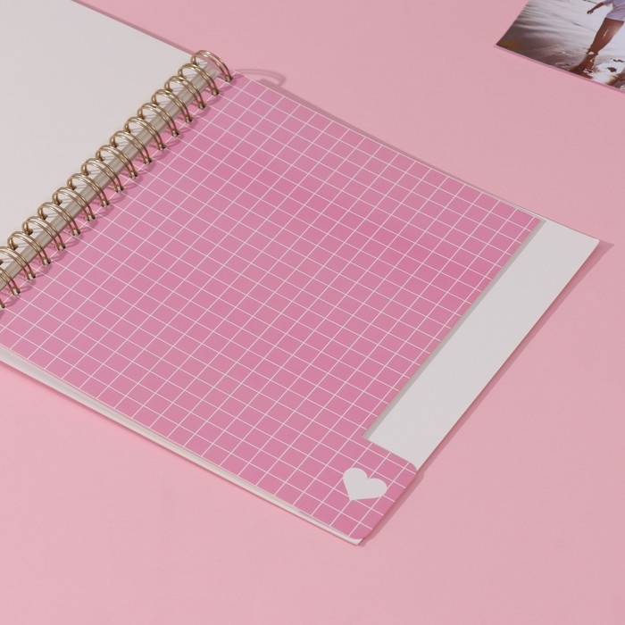 Фотоальбом на спирали 20 листов  Фотоальбом на спирали 20 листов "Котики с пиццей" объёмный элемент + 4 вкладки 24х24 см