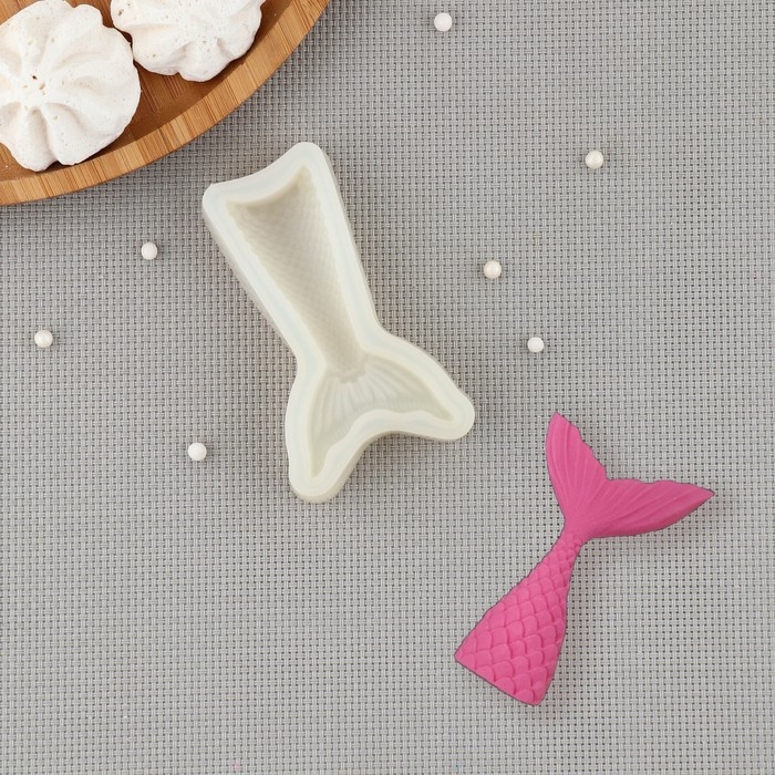 Молд для шоколада Доляна «Хвост русалки», силикон, 9,5×5,5×2 см, цвет белый Молд для шоколада Доляна «Хвост русалки», силикон, 9,5×5,5×2 см, цвет белый