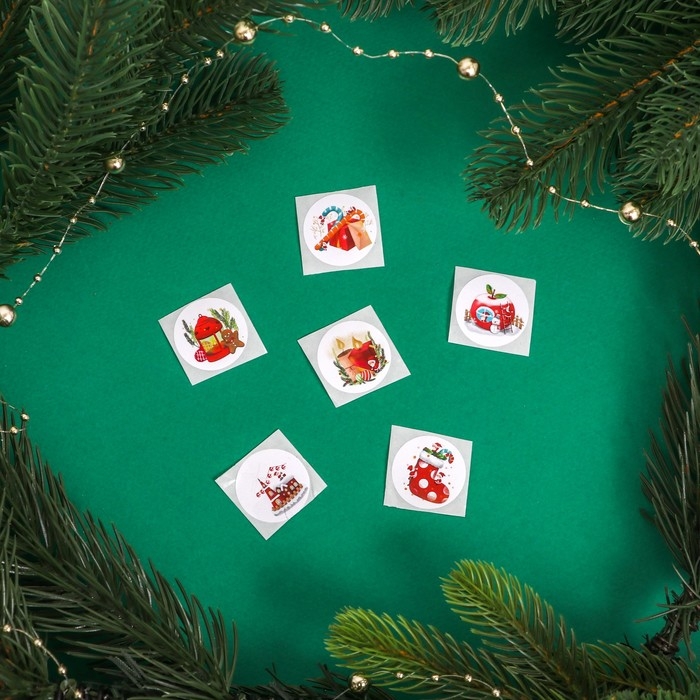 Новый год. Наклейки новогодние в рулоне Новый год. Наклейки новогодние в рулоне "Уют", 500 шт, 2,5 х 2,5 см.