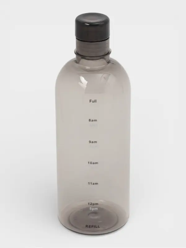 Бутылка для воды с мерной шкалой, 750 мл, 7.5&times;22.5 см, полистирол, чёрная